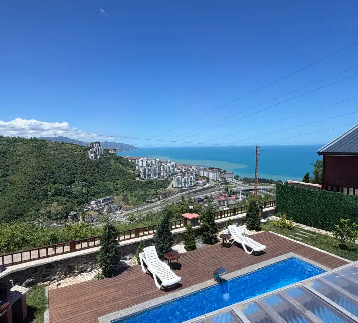Trabzon Ortahisar havuzlu bungalov özel bahçe alanı