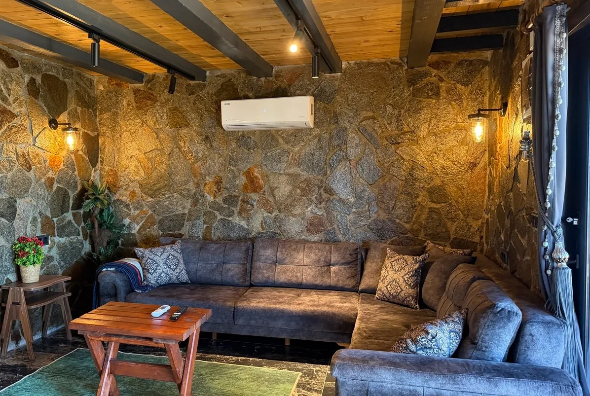 Trabzon jakuzili taş ev bungalov